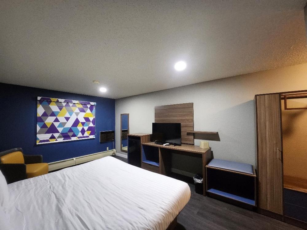 Super 8 By Wyndham Hayward Wi Motel ภายนอก รูปภาพ