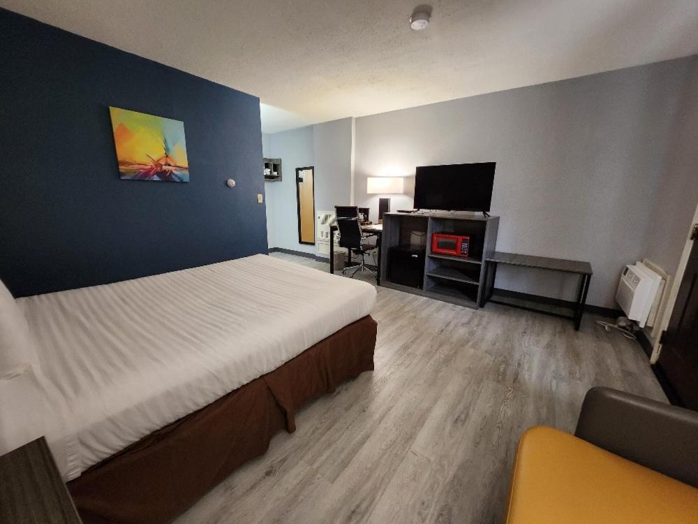 Super 8 By Wyndham Hayward Wi Motel ภายนอก รูปภาพ