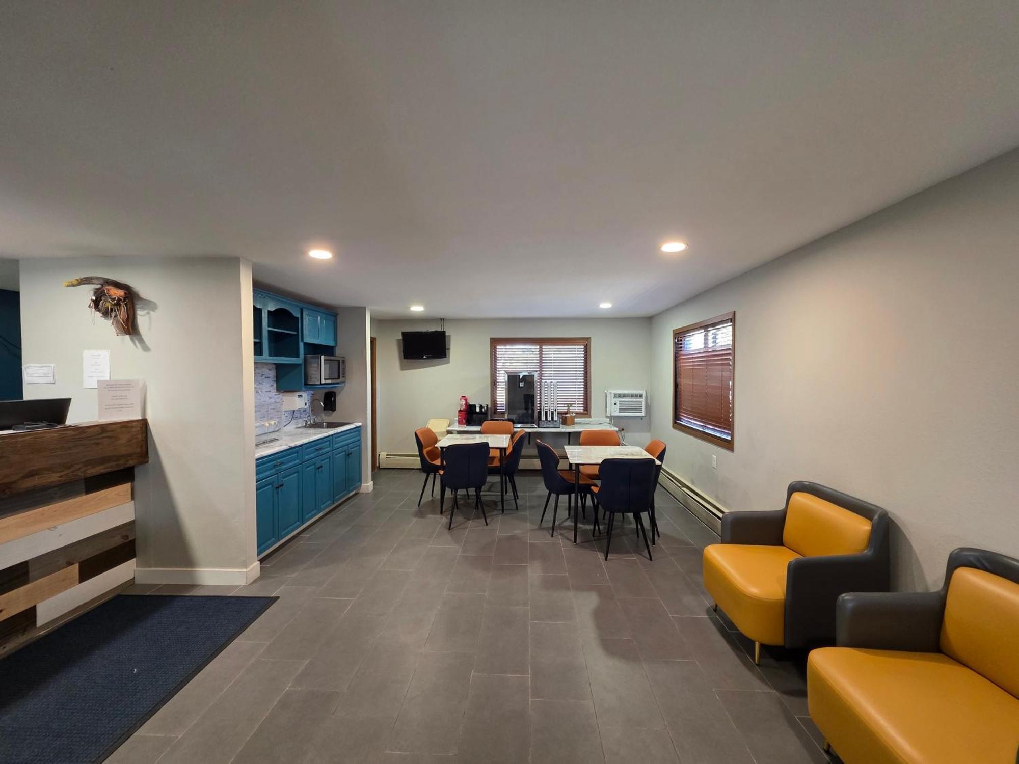 Super 8 By Wyndham Hayward Wi Motel ภายนอก รูปภาพ