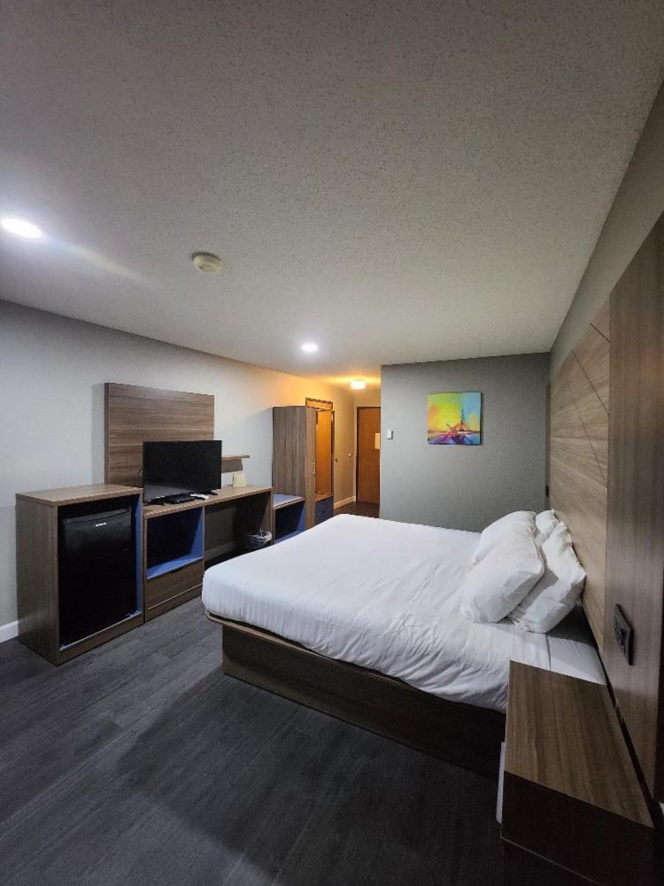 Super 8 By Wyndham Hayward Wi Motel ภายนอก รูปภาพ