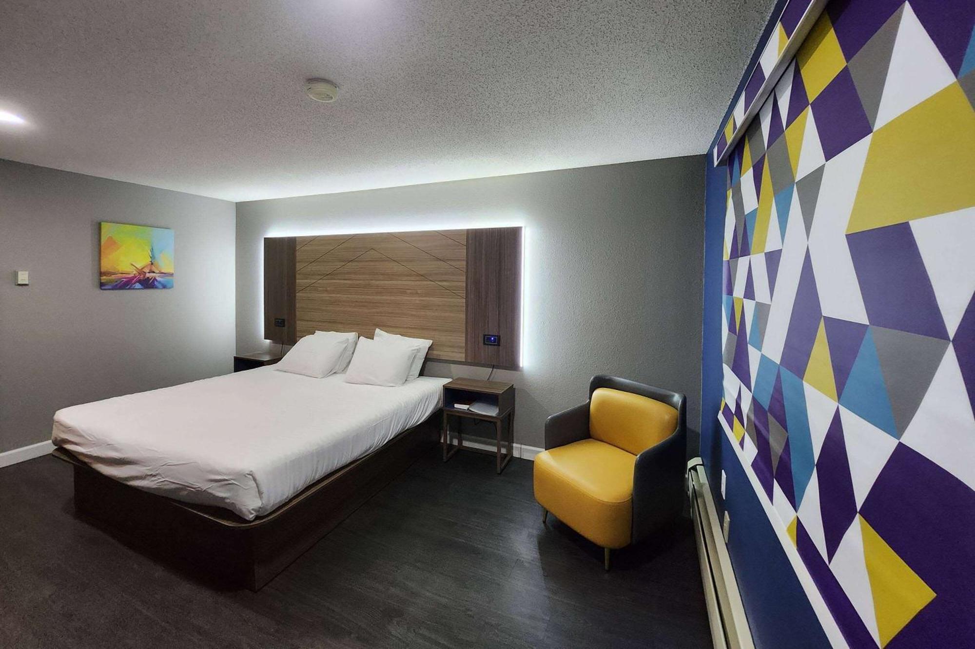 Super 8 By Wyndham Hayward Wi Motel ภายนอก รูปภาพ