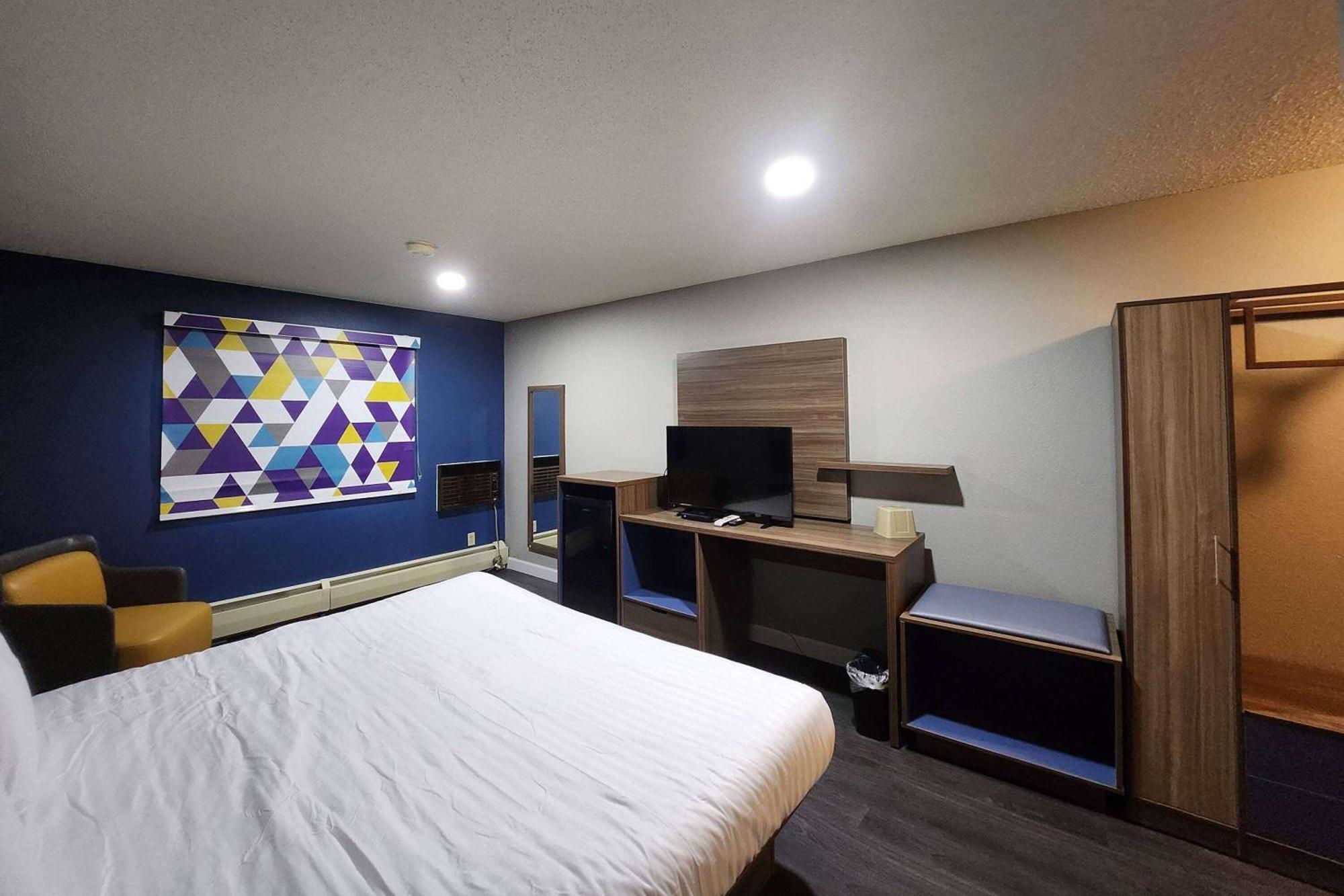Super 8 By Wyndham Hayward Wi Motel ภายนอก รูปภาพ