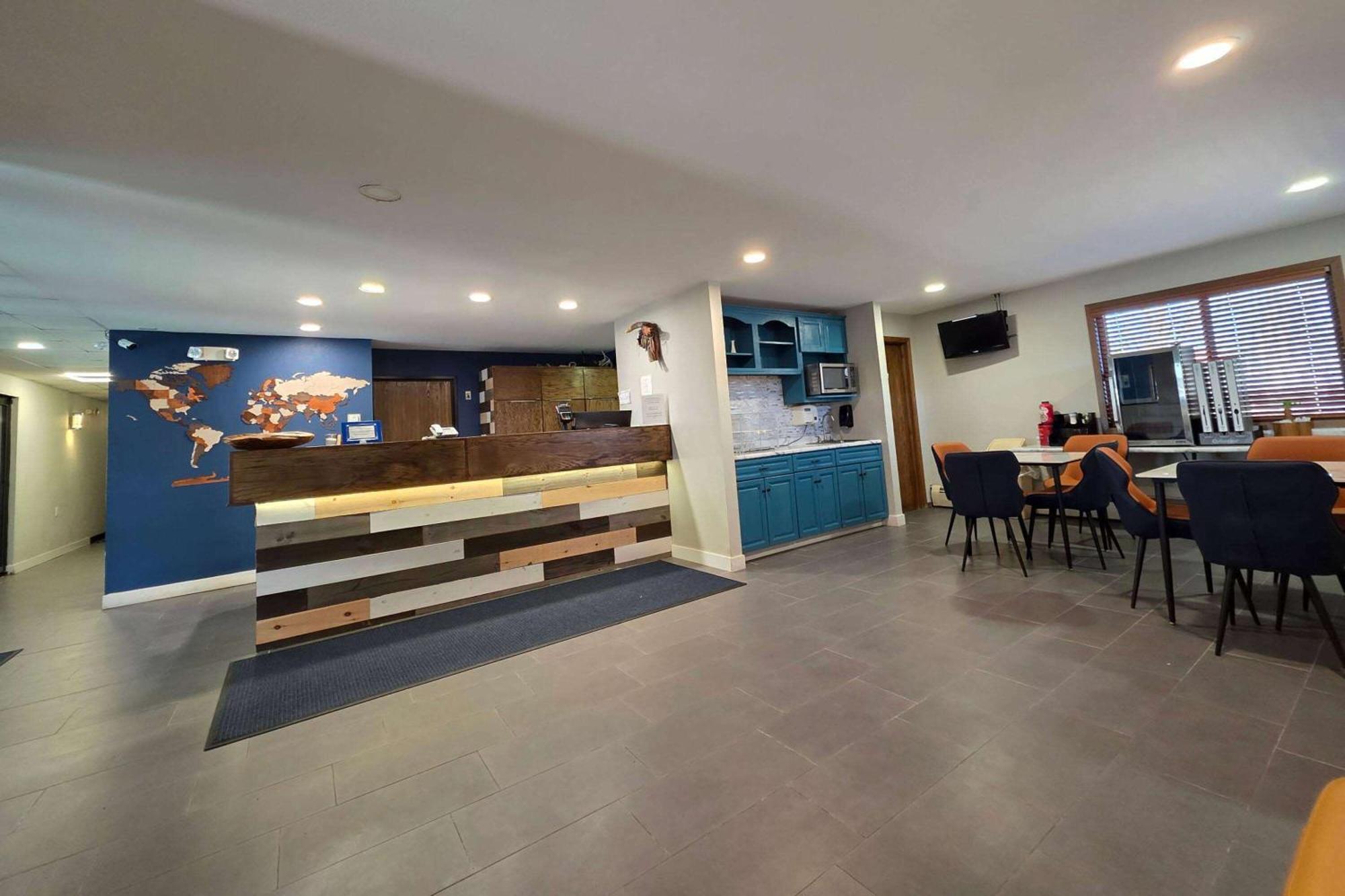 Super 8 By Wyndham Hayward Wi Motel ภายนอก รูปภาพ