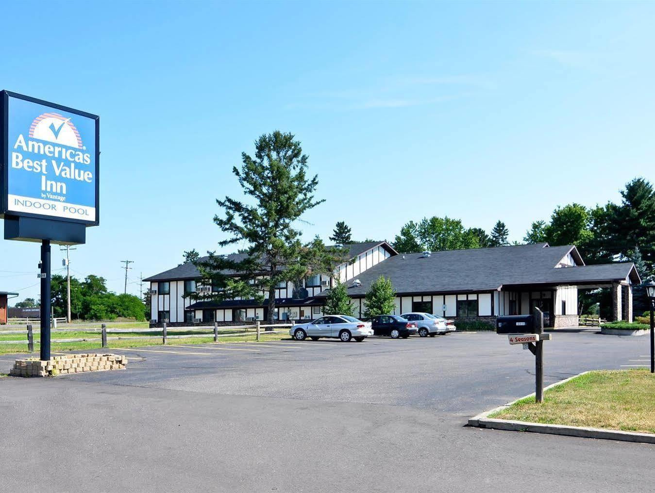 Super 8 By Wyndham Hayward Wi Motel ภายนอก รูปภาพ